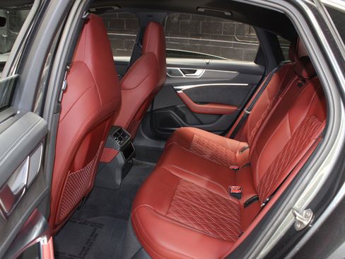 Used 2023 Audi S6 Prestige image 39