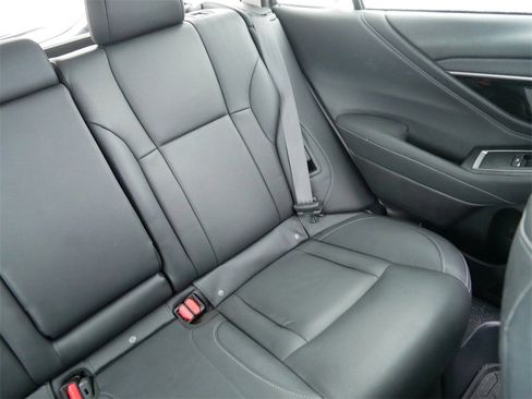 Used 2023 Subaru Outback Touring image 18