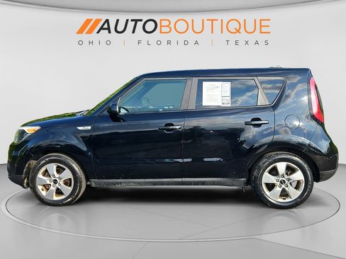 Used 2018 Kia Soul FWD image 2