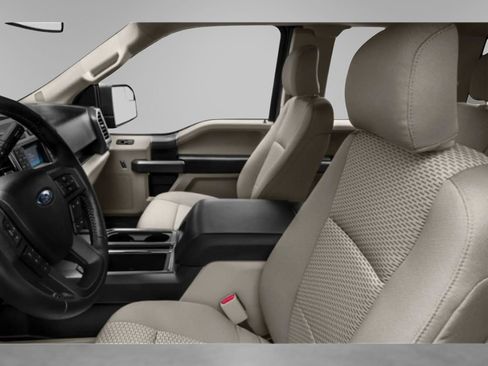 Used 2015 Ford F150 XLT w/ Equipment Group 302A Luxury image 6