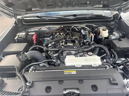 Used 2024 Toyota Tacoma TRD Off-Road image 17