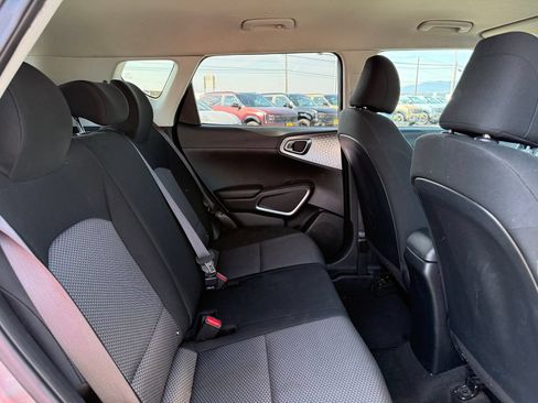 Used 2024 Kia Soul LX w/ Option Group 015 FWD image 12