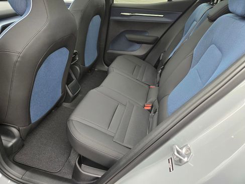 New 2026 Volvo EX30 Plus w/ Protection Package image 11