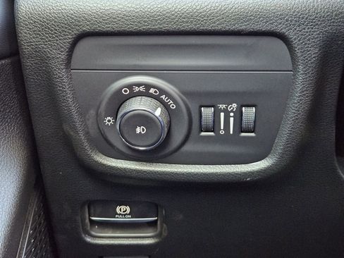 New 2025 Jeep Grand Cherokee Limited image 21