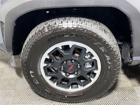 Certified 2025 Toyota 4Runner TRD Off-Road Premium image 26