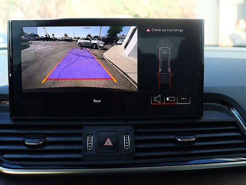 Used 2022 Audi Q5 2.0T Premium image 49