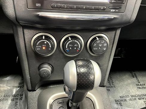 Used 2012 Nissan Rogue SL image 14
