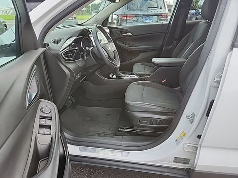 Used 2020 Buick Encore GX Preferred w/ Cold Weather Comfort Package FWD image 27