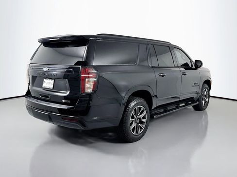Used 2023 Chevrolet Suburban Z71 AWD/4WD image 5