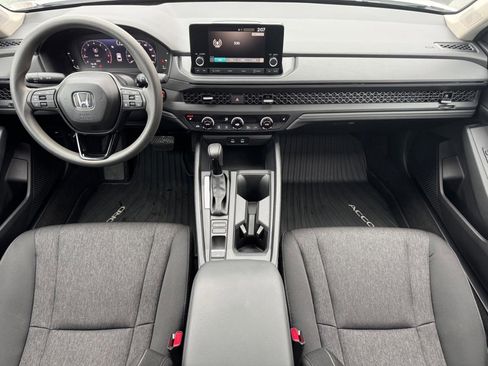 Certified 2025 Honda Accord SE image 11