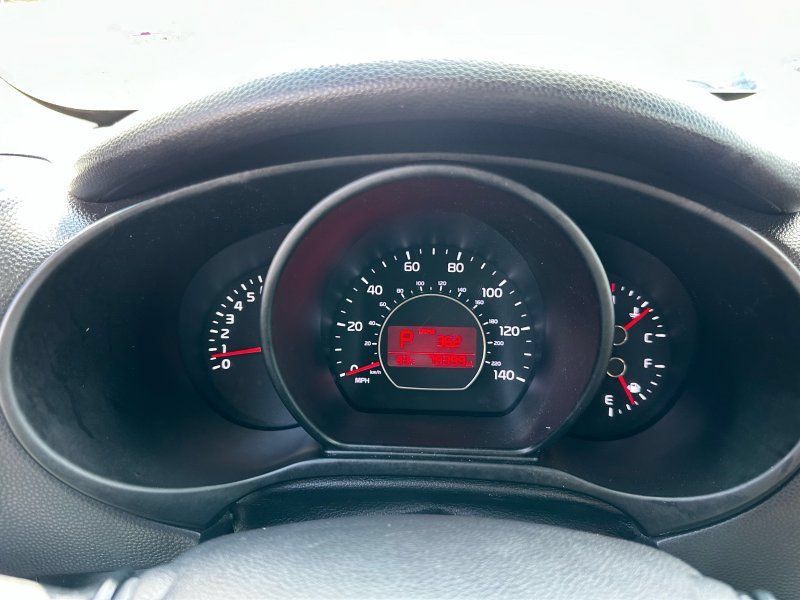Used 2018 Kia Soul + FWD image 19