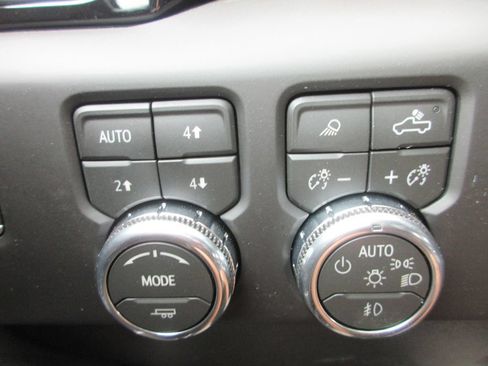 New 2026 GMC Sierra 1500 AT4X AWD/4WD image 19
