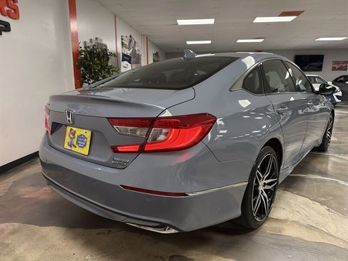Used 2021 Honda Accord Touring image 12