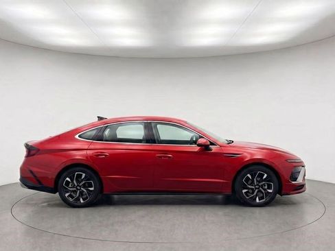 Used 2024 Hyundai Sonata SEL FWD image 8