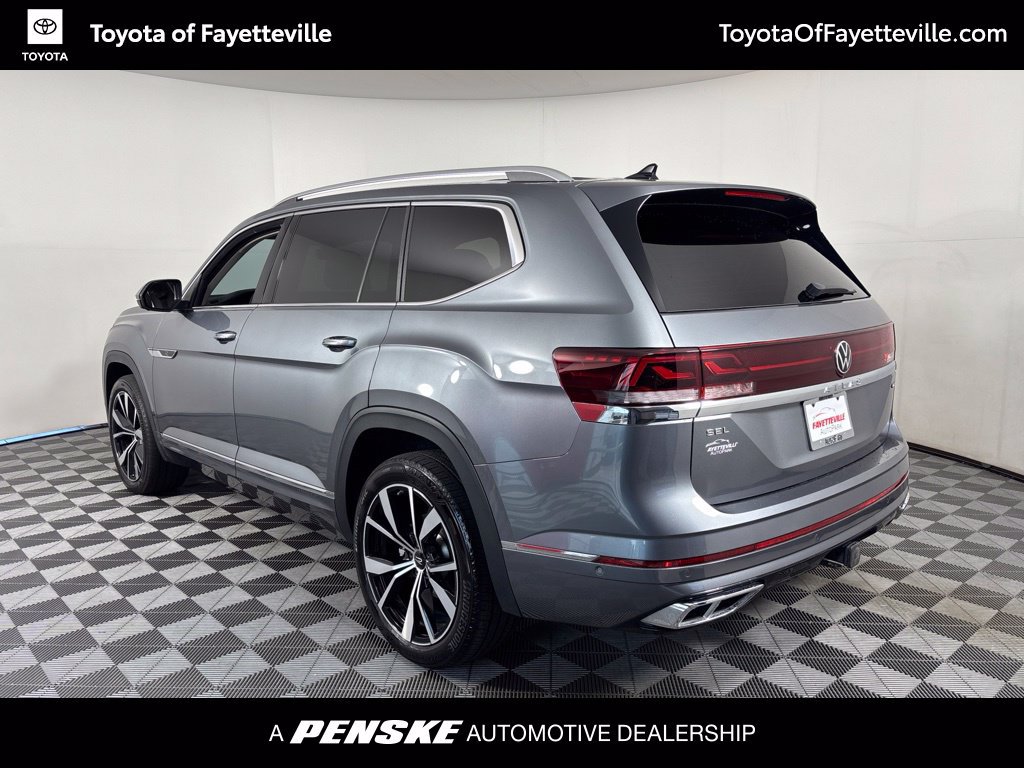 Used 2025 Volkswagen Atlas SEL Premium R-Line AWD/4WD image 17