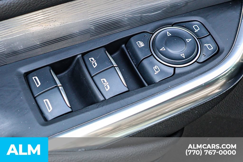 Used 2025 Cadillac XT4 Premium Luxury FWD image 47
