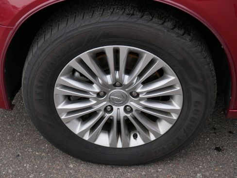Used 2015 Chrysler Town & Country Touring-L w/ Driver Convenience Group FWD image 15