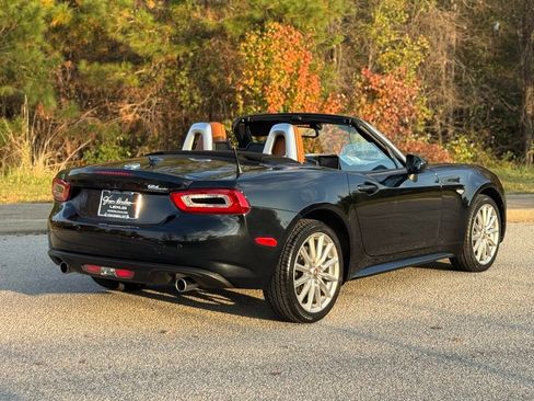Used 2020 FIAT 124 Spider Lusso w/ Convenience Group image 13