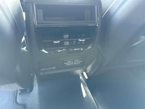 New 2024 Jeep Grand Cherokee Altitude image 14