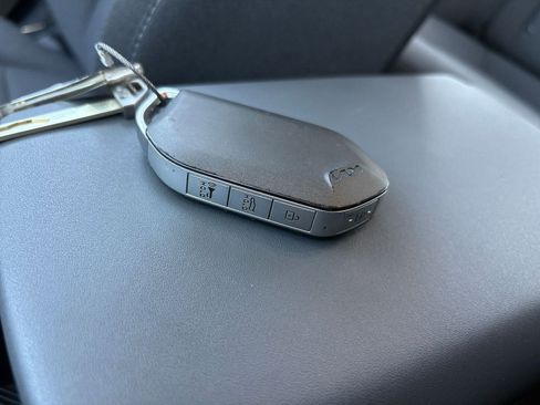 Used 2025 Kia K4 LXS image 22