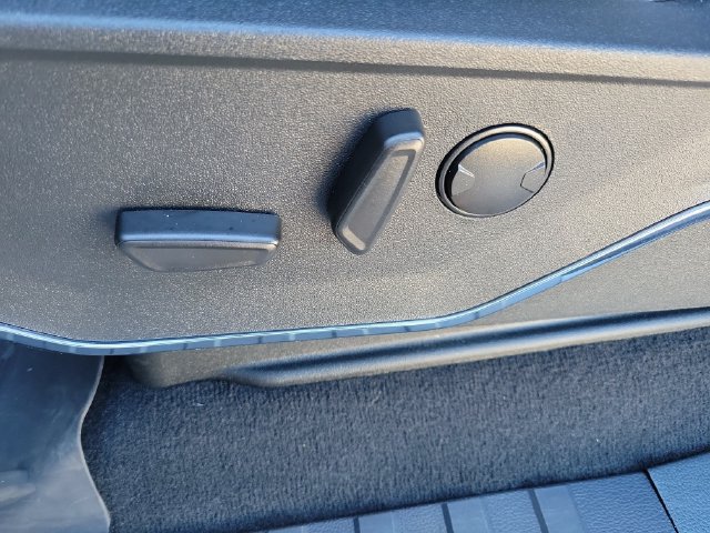 Certified 2024 Ford F250 Lariat w/ Lariat Ultimate Package AWD/4WD image 25