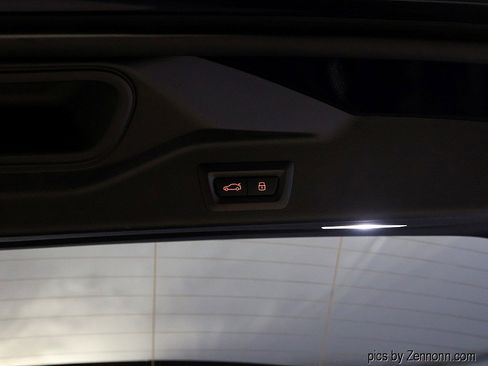 Used 2026 BMW X5 xDrive40i w/ Climate Comfort Package image 33