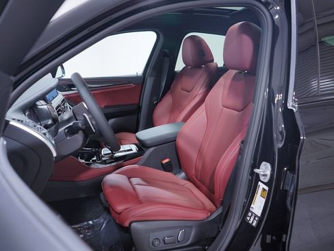 New 2025 BMW X4 M40i w/ Parking Assistance Package image 7