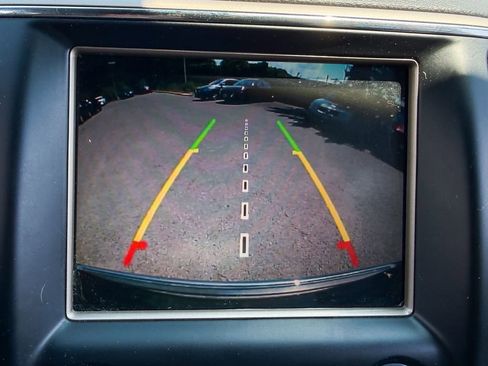 Used 2016 Jeep Grand Cherokee Limited AWD/4WD image 13