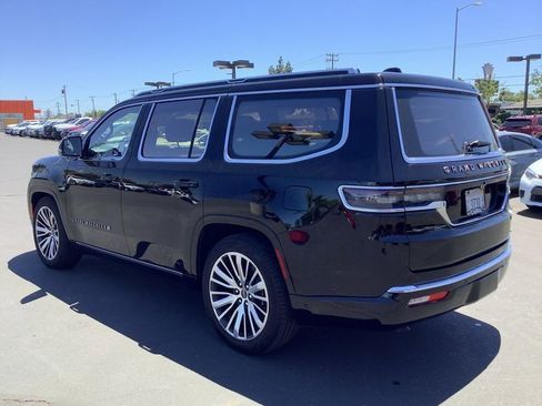 Used 2024 Jeep Grand Wagoneer Series III w/ Flexible Seating Group image 23