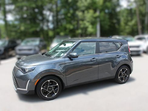Certified 2023 Kia Soul EX FWD image 4