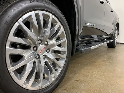 Used 2024 GMC Sierra 1500 Denali w/ Technology Package image 2