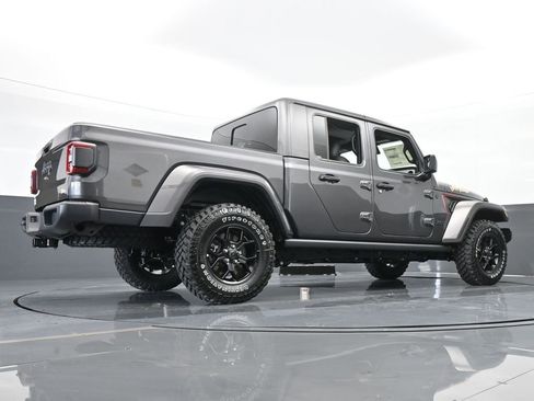 Used 2024 Jeep Gladiator Sport image 48