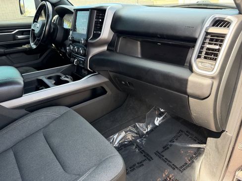 Used 2021 RAM 1500 Big Horn AWD/4WD image 2