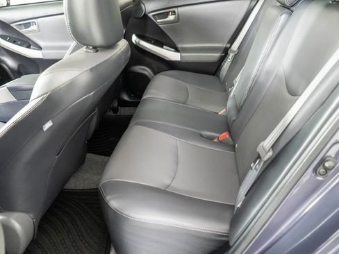 Used 2015 Toyota Prius Four image 11