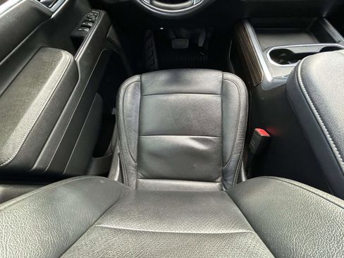 Used 2024 Chevrolet Silverado 3500 LT w/ Convenience Package image 13