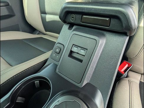 Used 2024 Ford Bronco Big Bend image 19