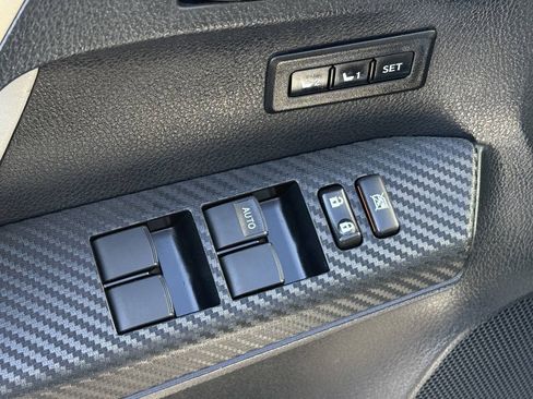 Used 2013 Toyota RAV4 Limited FWD image 16