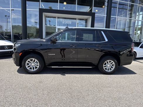 Used 2024 Chevrolet Tahoe LT RWD image 2