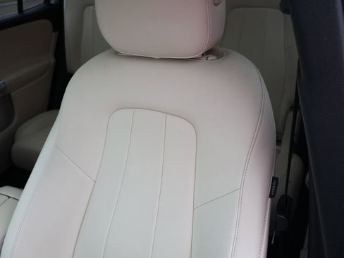 Used 2022 Mercedes-Benz GLB 250 4MATIC image 22