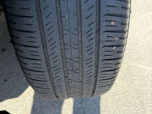 Used 2019 Toyota C-HR XLE image 28