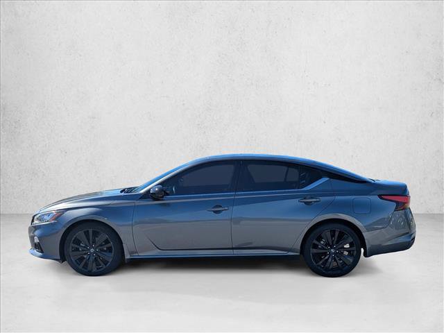 Used 2022 Nissan Altima 2.5 SR w/ Midnight Edition Package FWD image 8