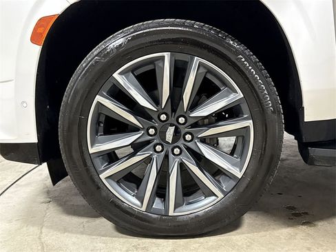 Used 2021 Cadillac Escalade ESV Sport image 28