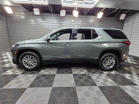 Used 2023 Chevrolet Traverse LT AWD/4WD image 8