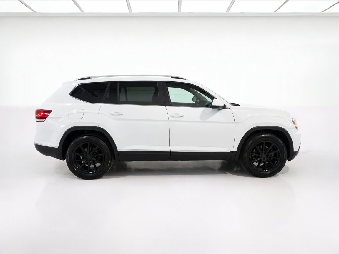 Used 2018 Volkswagen Atlas SEL FWD image 24