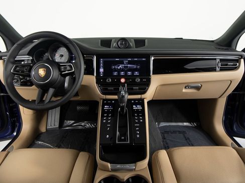 New 2026 Porsche Macan S image 32
