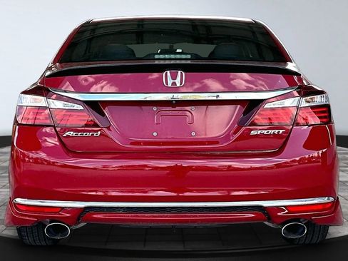 Used 2016 Honda Accord Sport image 5