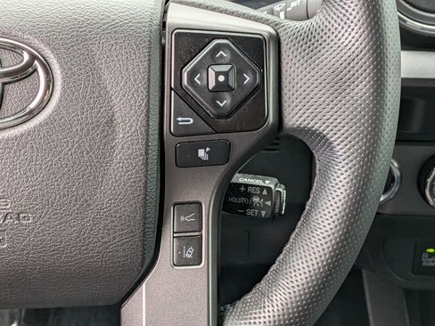 Certified 2021 Toyota Tacoma TRD Sport w/ Technology Package AWD/4WD image 27