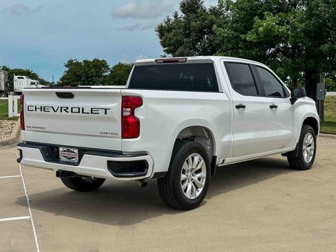 Used 2026 Chevrolet Silverado 1500 Custom RWD image 3