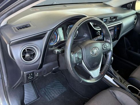 Used 2019 Toyota Corolla SE image 4