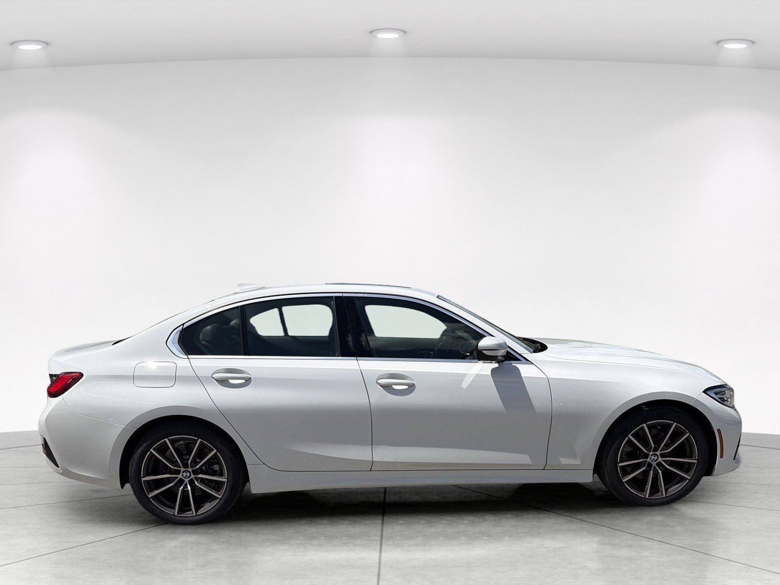 Used 2020 BMW 330i Sedan w/ Premium Package RWD image 3